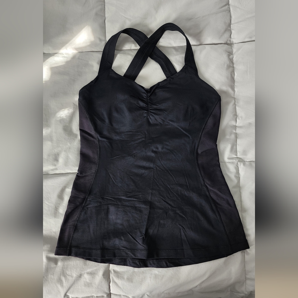 Lululemon built in bra tank size 8